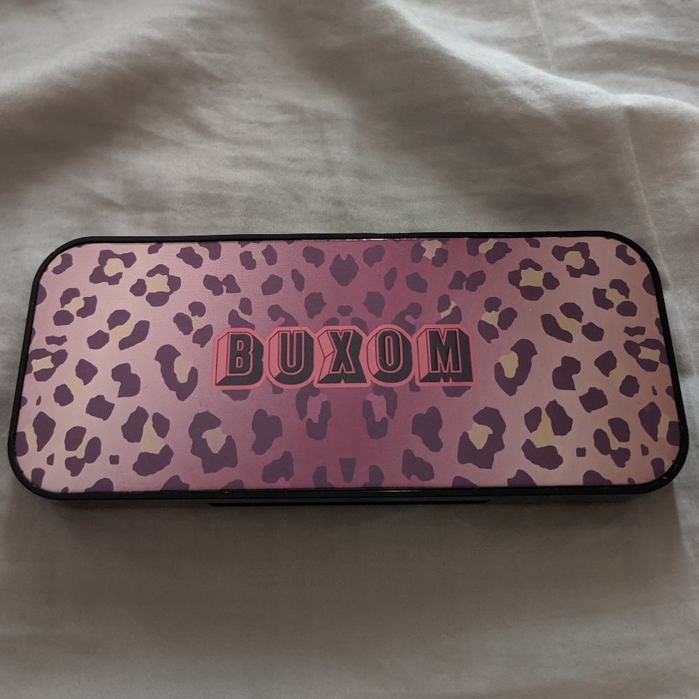 BUXOM Dolly's Wild Side Eyeshadow Pallette - Picture 2 of 4